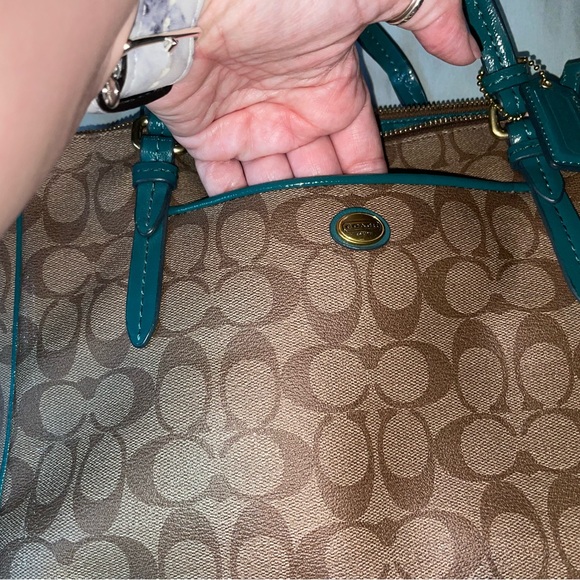 Coach shoulder bag - Picture 2 of 11
